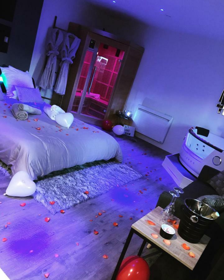 Sweet Love Romantique By Locationslepuyenvelay Le Puy-en-Velay Luaran gambar